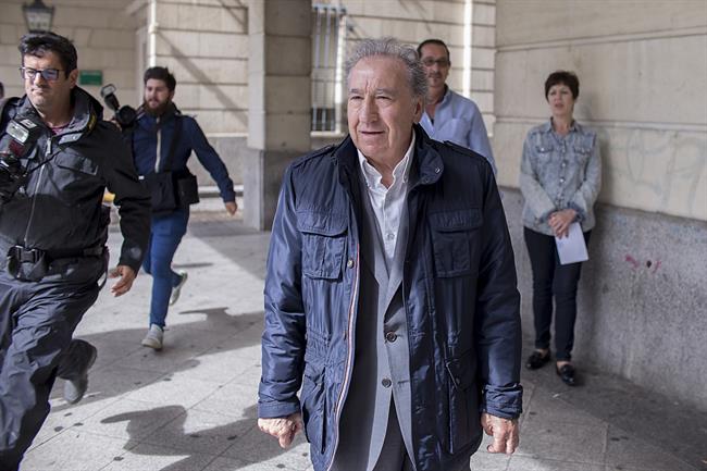 Manuel Muñoz Medina, empresario que simuló besar a Teresa Rodríguez | EUROPA PRESS ep manuel munoz medina empresariosimulo besarteresa rodriguez