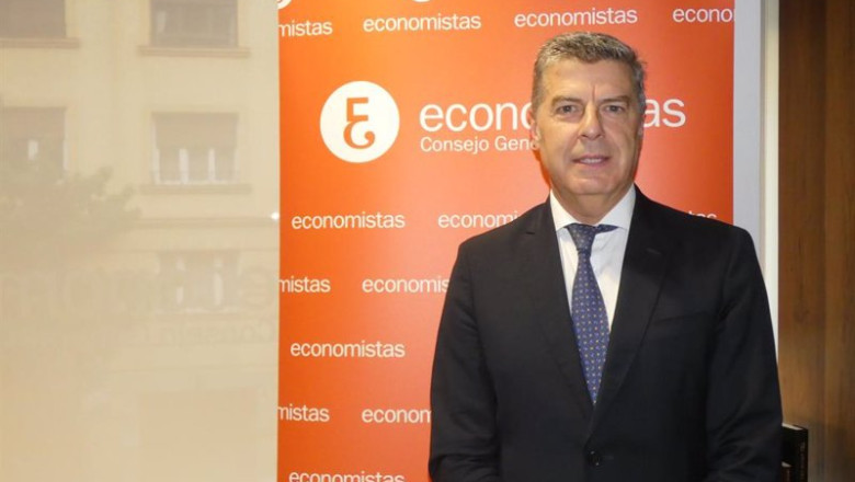 ep miguel angel vazquez nuevo presidente del consejo general de economistas cge ep miguel angel vazquez nuevo presidente del consejo general de economistas cge