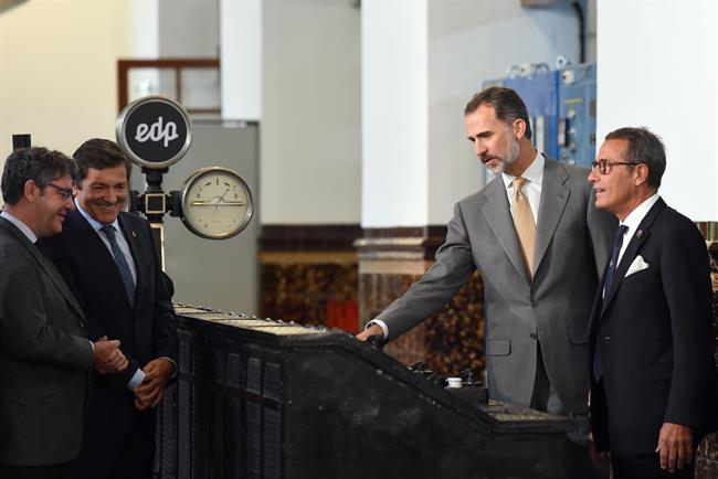 El ministro de Energía, Álvaro Nadal, con el Rey | EDP ep ministroenergia alvaro nadal conrey