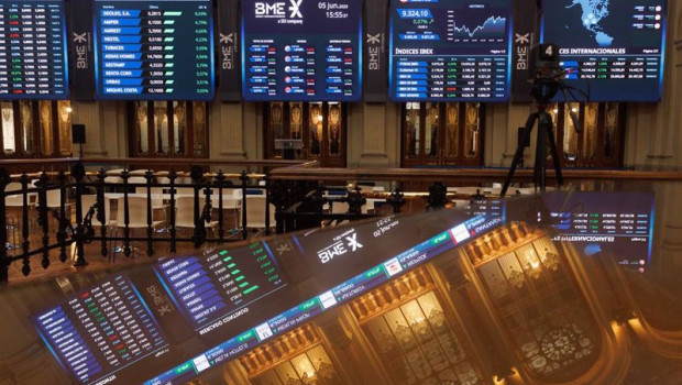 ep varios paneles del ibex en el palacio de la bolsa de madrid