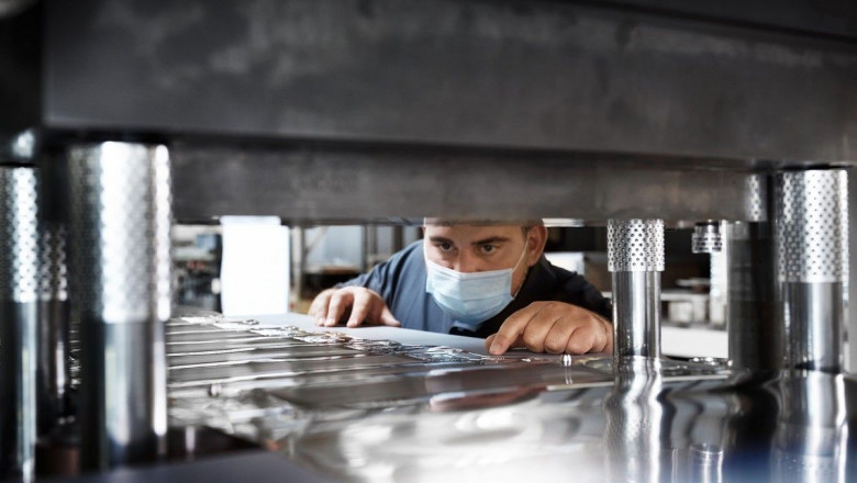 1634717237 146811rwd 1200