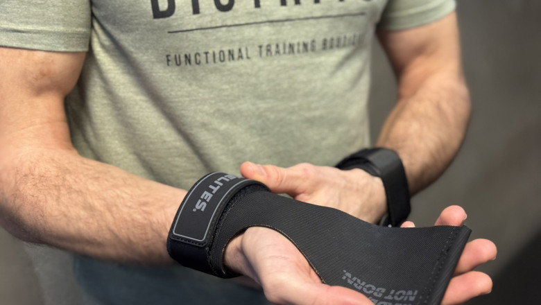 1 np la cadena deportiva distrito estudio y velites firman un acuerdo de colaboracion 