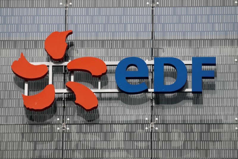 EDF se desploma: Francia obliga vender más electricidad barata a sus competidores