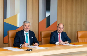 ep archivo el director general de banca comercial de santander espana angel rivera y el ep archivo el director general de banca comercial de santander espana angel rivera y el