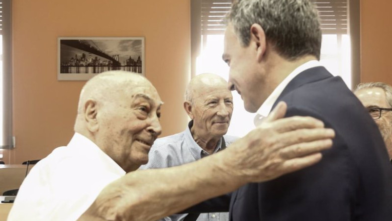 ep archivo el ex presidente del gobierno jose luis rodriguez zapatero junto al ex secretario ep archivo el ex presidente del gobierno jose luis rodriguez zapatero junto al ex secretario
