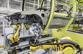 ep archivo   industria turismo agroalimentacion y logistica los sectores que generaran mayor