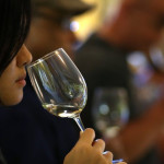 ep archivo joven catando vino ep archivo joven catando vino