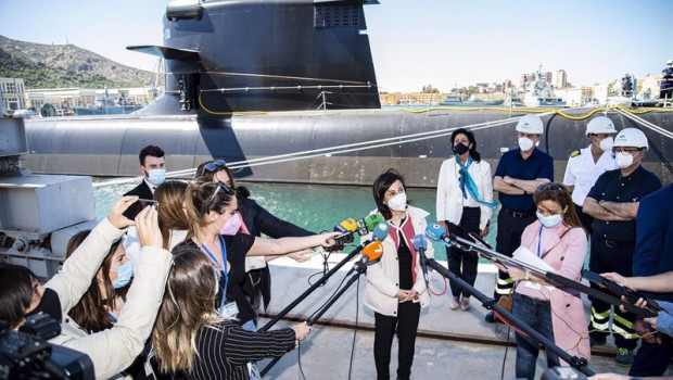 ep archivo   la ministra de defensa margarita robles visita el submarino s 81 isaac peral en