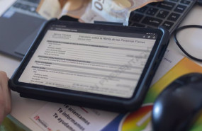 ep archivo   vista de la declaracion de la renta en una tablet