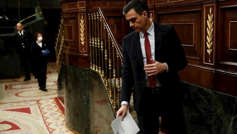 El presidente del Gobierno, Pedro Sánchez, baja de la tribuna en el pleno del Congreso | Pool ep el presidente del gobierno pedro sanchez baja de la tribuna en el pleno del congreso