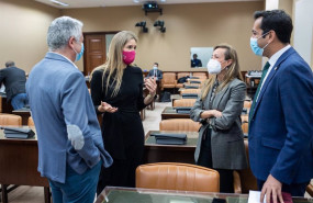 ep el secretaria de estado de energia sara aagesen munoz 2i conversa a su llegada a una comision de