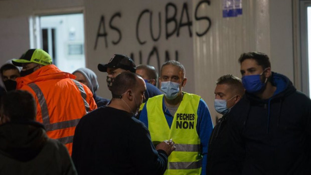 ep empleados de alcoa durante la manifestacion convocada frente a la fabrica contra el ere ejecutado