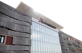 ep fachada del hotel marriott auditorium en el kilometro 12 de la a-2 que recibira a pacientes que