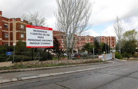 ep fachada y zonas exteriores pertenecientes a la residencia y centro de dia para personas mayores