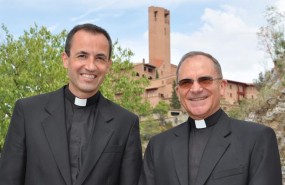 ep fwd un empleadobancaun profesor nuevos sacerdotes
