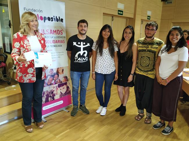 ep hazloposible reune jovenes universitariosong