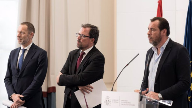 ep i d el presidente de adif angel contreras marin el presidente de renfe raul blanco y el ministro