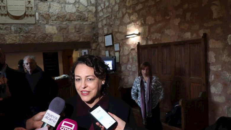 La ministra de Trabajo, Seguridad Social y Migraciones en funciones, Magdalena Valerio, en en Sigüenza (Guadalajara). | EUROPA PRESS ep la ministra de trabajo seguridad social y migraciones en funciones magdalena valerio en en