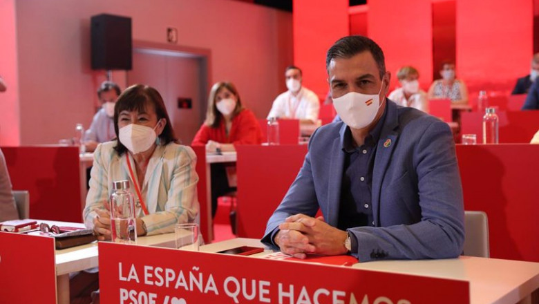 ep la presidenta del psoe cristina narbona y el presidente del gobierno pedro sanchez durante una