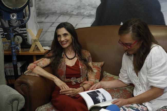 ep angela molinaelena martinez presentaranlibro detrasla mirada
