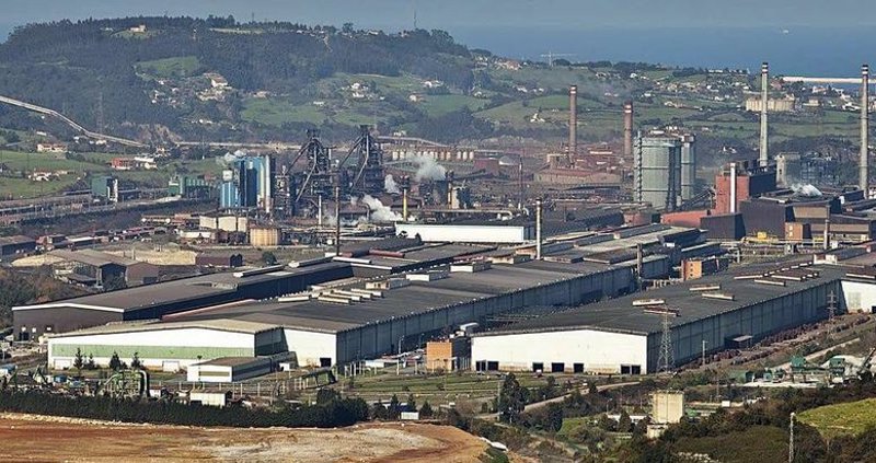 ArcelorMittal sufre en bolsa: JP Morgan recorta su valoración a 27 euros por acción