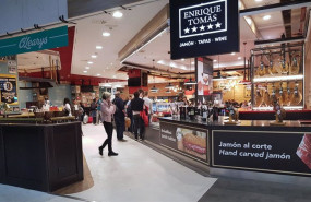 ep archivo   locales de restauracion en el aeropuerto de gran canaria