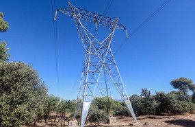 ep archivo   torre de alta tension a 8 de septiembre de 2024 en madrid espana el precio medio de la