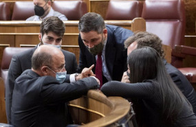 ep el diputado de vox ignacio gil lazaro conversa con 2i d el lider de vox santiago abascal el