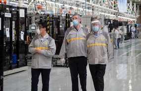 ep el director de fabricaciones y loigistica del grupo renault y presidente de renault espana jose