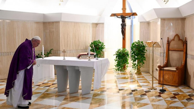 ep el papa en la misa de la casa de santa marta
