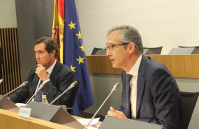 ep el presidente de ceoe antonio garamendi y el gobernador del banco de espana pablo hernandez de