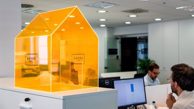 ep empleados de aedas homes en la sede central de la promotora en el paseo de la castellana de