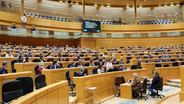 ep foto de archivo de un pleno del senado