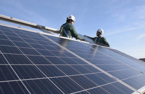 ep imagen de archivo de una instalacion de placas solares para el fomento del autoconsumo energetico