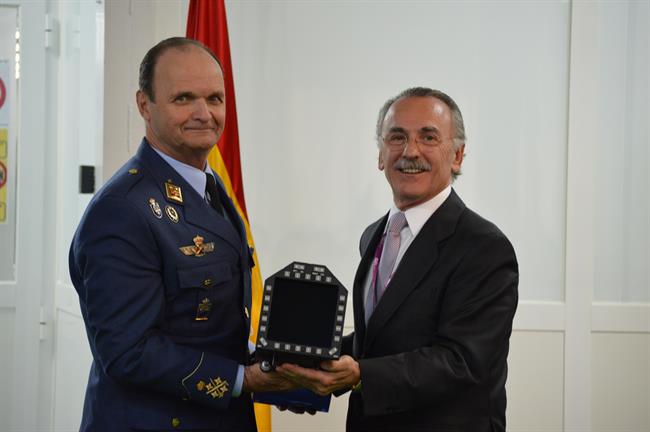 Jefe Estado Mayor del Ejército en Tecnobit | TECNOBIT ep jefemayorejercitotecnobit