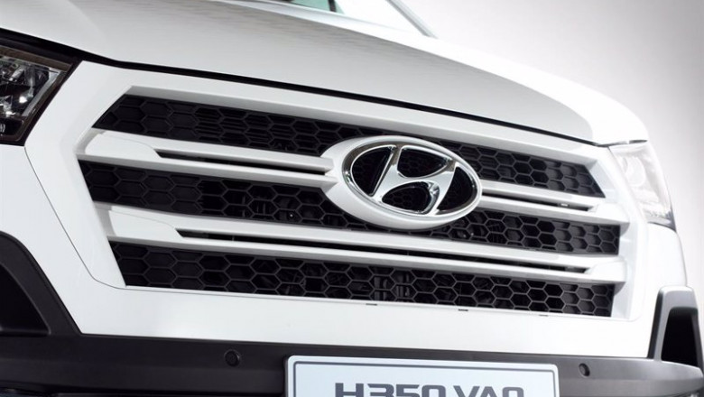 ep logotipo de hyundai en el h350 ep logotipo de hyundai en el h350