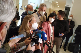 ep nadia calvino en declaraciones a los periodistas tras participar en un acto en vitoria gasteiz