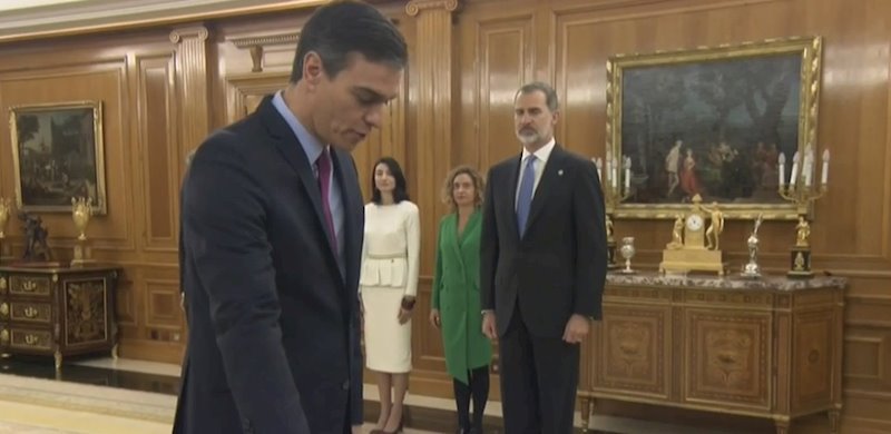 ep pedro sanchez promete su cargo de presidente del gobierno ante el rey ep pedro sanchez promete su cargo de presidente del gobierno ante el rey