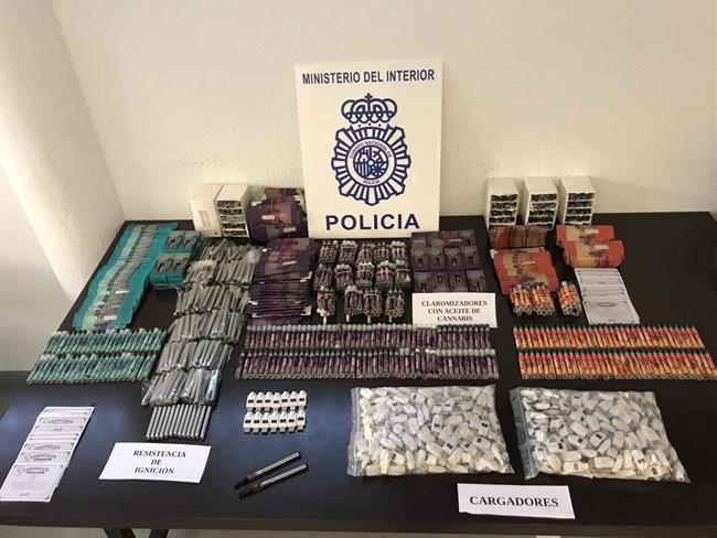 Policía nacional cigarrillos electronicos cannabis málaga detenido oede | POLICÍA NACIONAL ep policia nacional cigarrillos electronicos cannabis malaga detenido oede