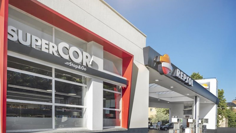 Exterior de un establecimiento Supercor | EUROPA PRESS - Archivo ep repsol y el corte ingles abriran 1000 tiendas supercor stopgo en las estaciones de servicio de la