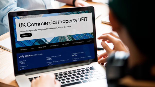 dl uk commercial property reit comm prop investing investment financial services wealth management funds logo website ftse 250