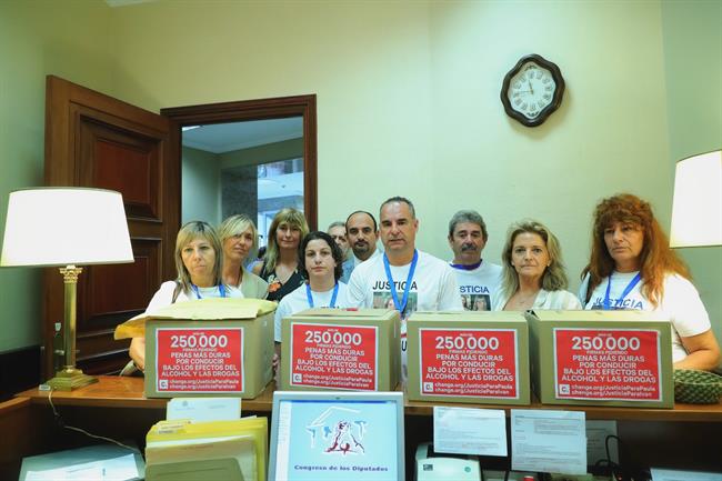 ep 250000 firmas pidencongreso endurecerpenasconsumoalcohol a