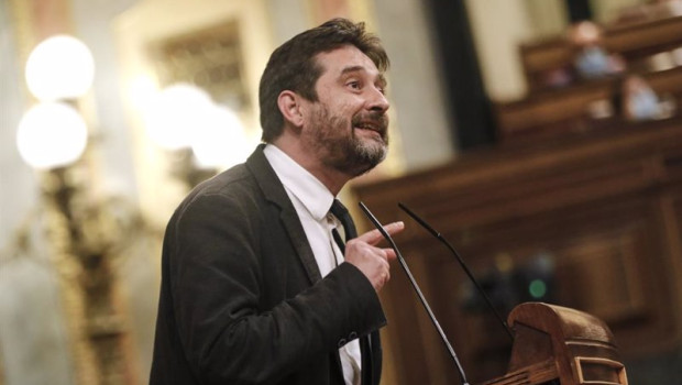 ep archivo   el diputado de unidas podemos rafa mayoral durante su intervencion en una sesion