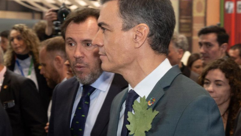 ep archivo   el ministro de transportes oscar puente i y el presidente del gobierno pedro sanchez d