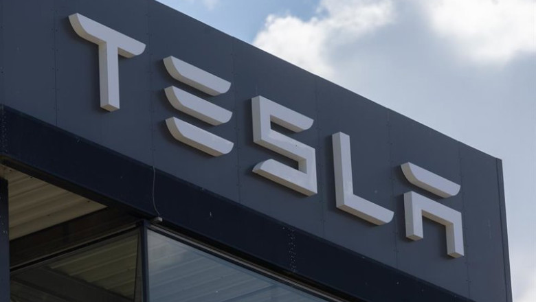 ep archivo   fachada de la sede madrilena de tesla