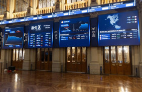 ep archivo paneles digitales en el palacio de la bolsa de madrid a 30 de septiembre de 2025 en ep archivo paneles digitales en el palacio de la bolsa de madrid a 30 de septiembre de 2025 en