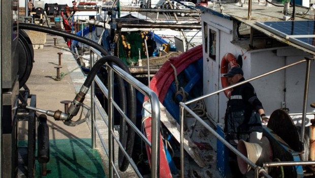 ep archivo   un barco de pesca