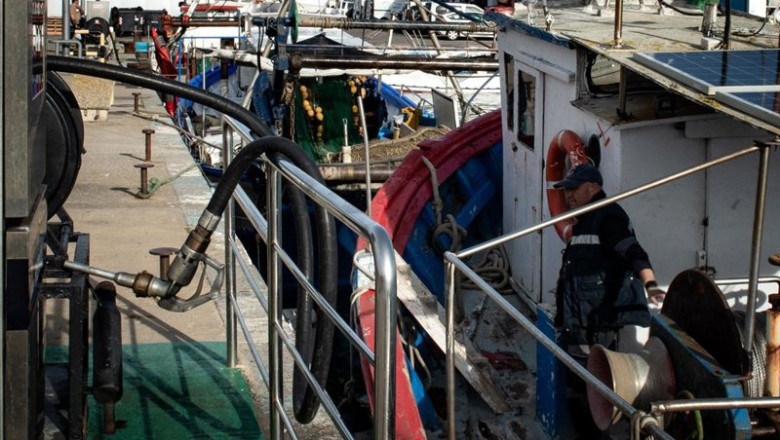 ep archivo   un barco de pesca