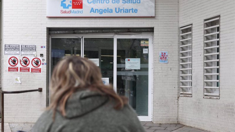 ep archivo una mujer llegando a un centro de salud ep archivo una mujer llegando a un centro de salud