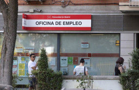 ep archivo varias personas hacen cola en una oficina del sepe ep archivo varias personas hacen cola en una oficina del sepe